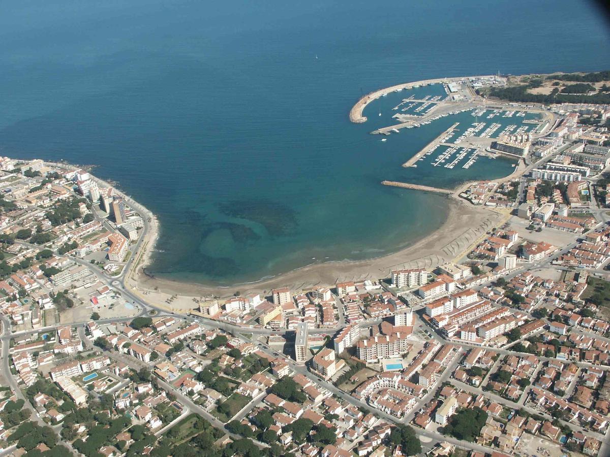 Apartamentos Riells de Mar L' Escala Exterior foto
