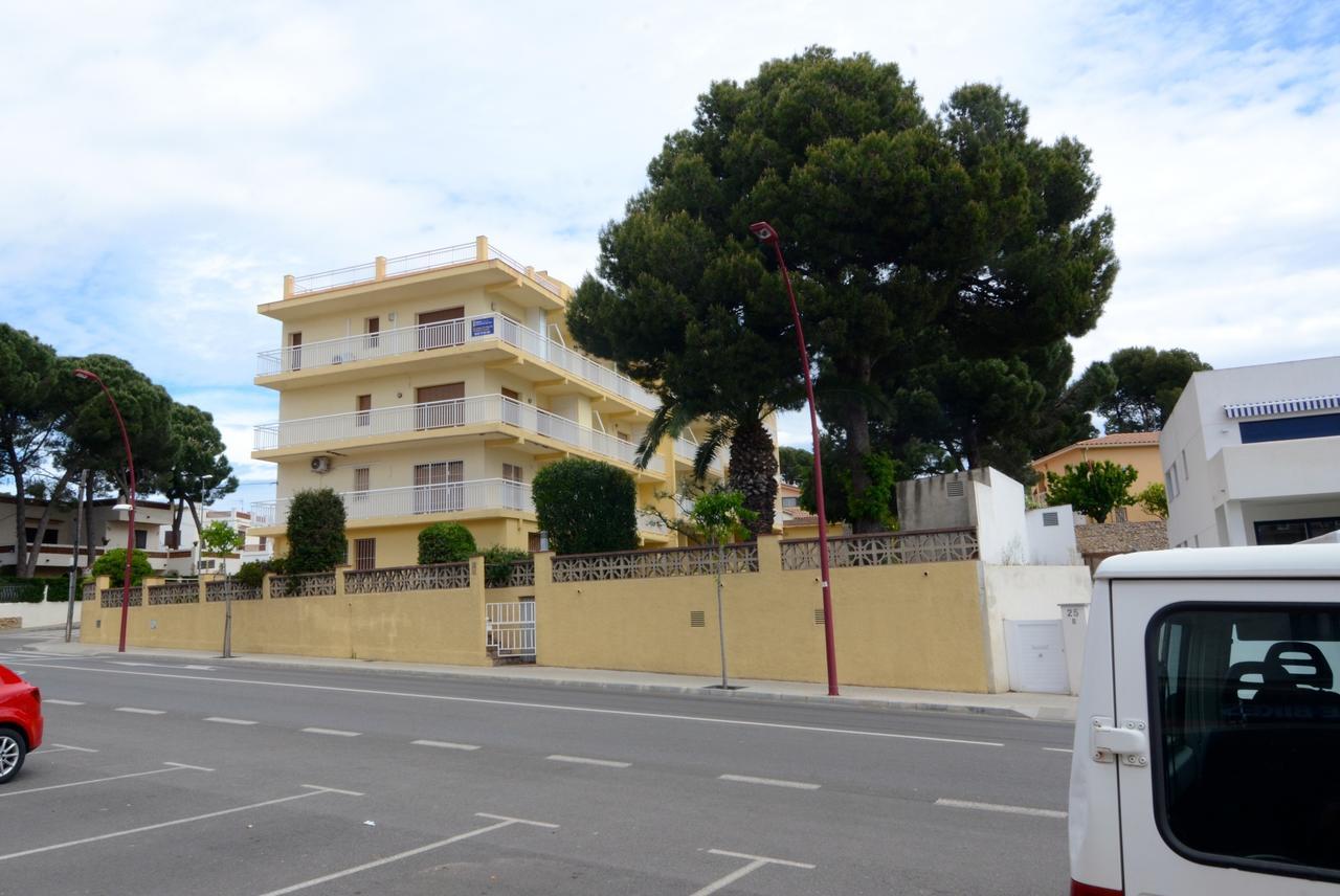 Apartamentos Riells de Mar L' Escala Exterior foto