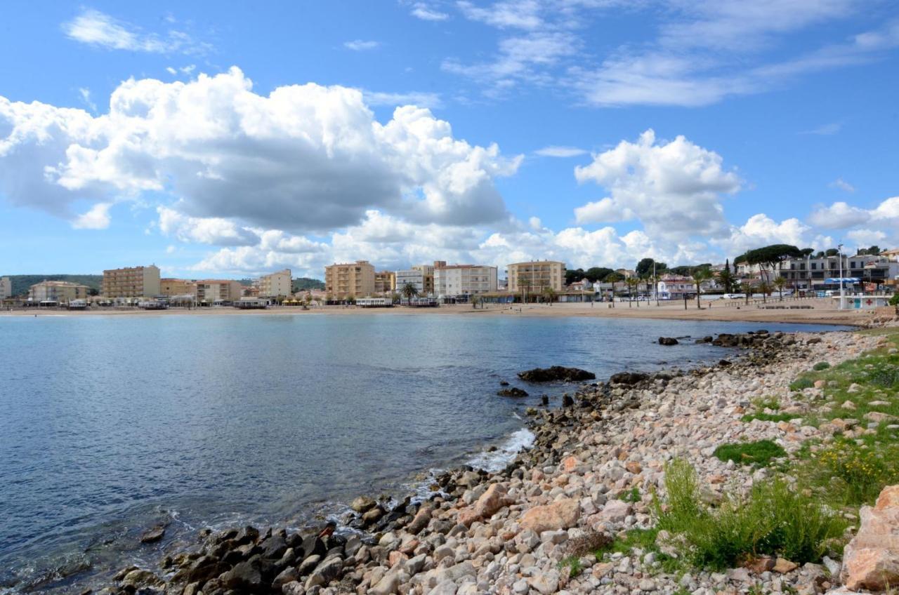 Apartamentos Riells de Mar L' Escala Exterior foto
