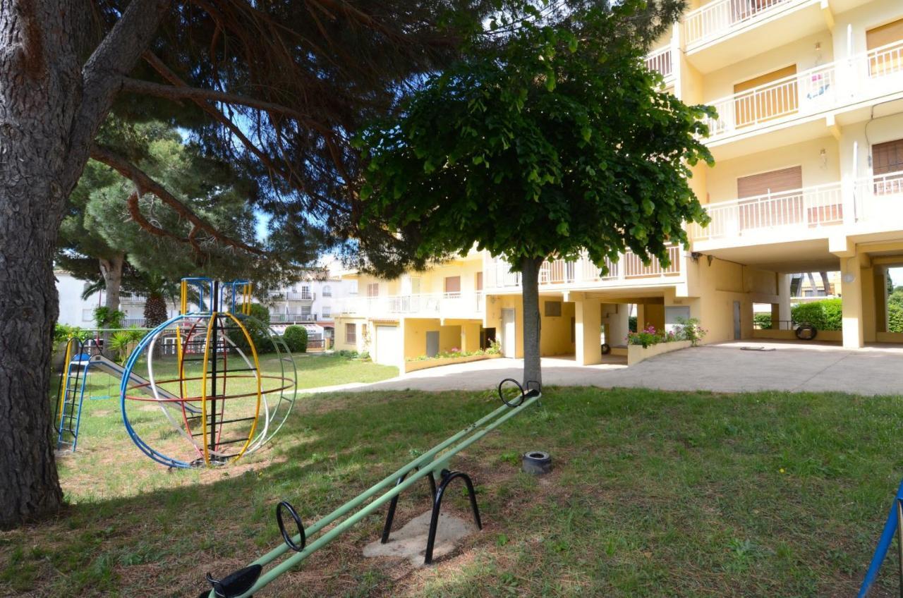 Apartamentos Riells de Mar L' Escala Exterior foto