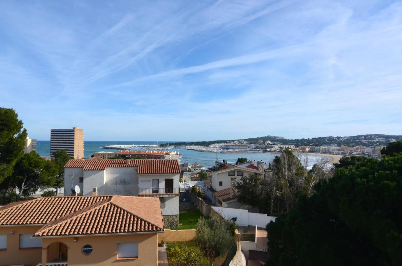 Apartamentos Riells de Mar L' Escala Habitación foto